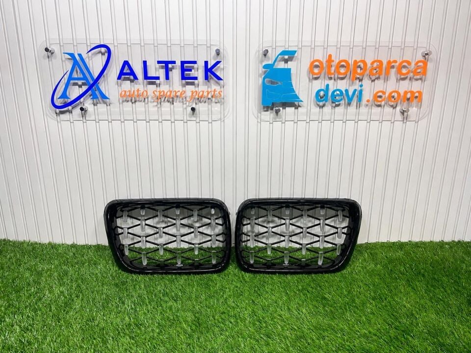 E36 Panjur Krom/Siyah Diamond Z4 Style 97-99
